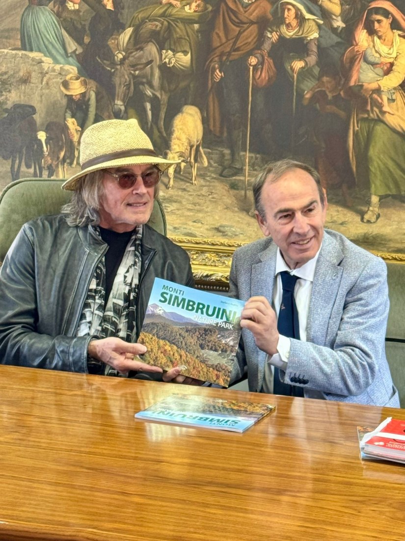 Alberto Foppoli e Ron Moss, Facebook